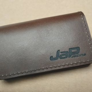 Kožený vizitkovník s logem firmy. Náš denní chléb 🙂 #kozenavyrobatlusty #kozenavyroba #tlustyleather #tlustyleatherworks